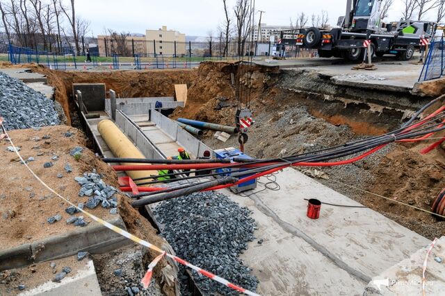 Работы в районе мини-ТЭЦ на Русском ожидаемо привели к пробкам в выходной день - PrimaMedia: Лента новостей, 18.04.2026