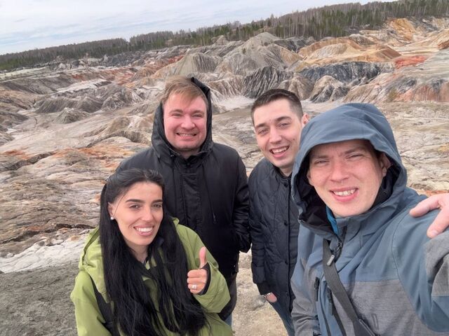 Пешие путешественники из Москвы преодолели уже 2000 км по пути во Владивосток - PrimaMedia: Лента новостей, 20.04.2026