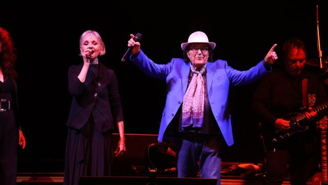 Безудержная "Феличита": легендарный итальянский певец Аль Бано выступил в Приморье - UssurMedia: Лента новостей, 24.04.2026