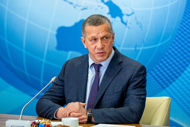 Чукотка развивается лучше, чем в среднем по РФ, но и пить продолжает - Трутнев - PrimaMedia: Лента новостей, 29.04.2026