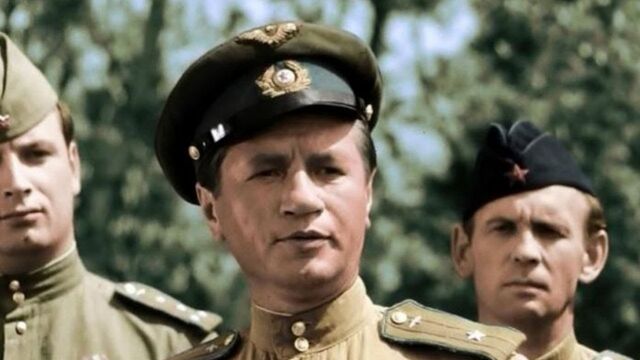Без слез не вспомнишь: угадайте песни о войне по одной строчке — тест из СССР - UssurMedia: Лента новостей, 08.05.2026