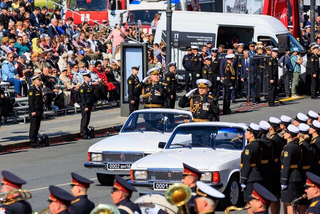 Никто не забыт: во Владивостоке прошёл парад, посвящённый 81-й годовщине Великой Победы - PrimaMedia: Лента новостей, 09.05.2026