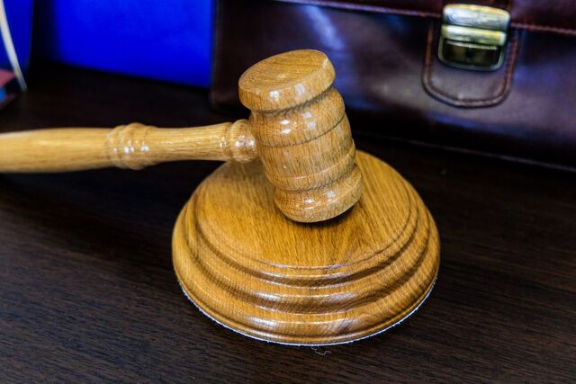 Достал нож и угрожал убить 13-летнюю девочку в автобусе — приморец получил 3 года условно - PrimaMedia: Лента новостей, 25.05.2026