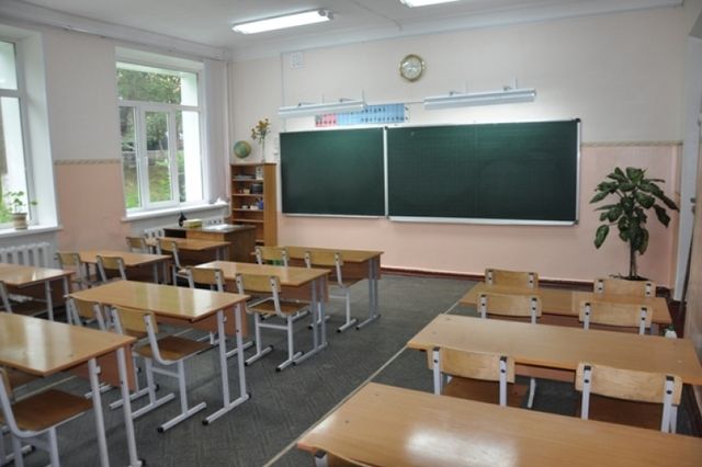 Новые ограничения для школьников на уроках вводят с 1 сентября - учителя довольны - PrimaMedia: Лента новостей, 26.08.2026