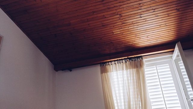 Как разгладить шторы: 7 способов вернуть ткани аккуратный вид без химчистки - AmurMedia: Лента новостей, 26.08.2026