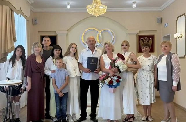 Жемчужную свадьбу отметили супруги Крыловы из Уссурийского округа - UssurMedia: Лента новостей, 29.08.2026