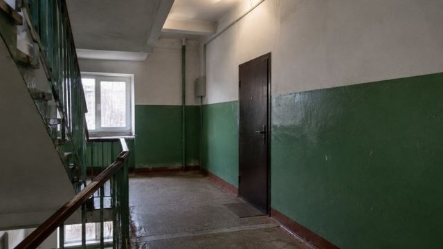Тёмный низ и белый верх: почему стены в СССР красили именно так — смысл советской "эстетики" - NakhodkaMedia: Лента новостей, 08.09.2026