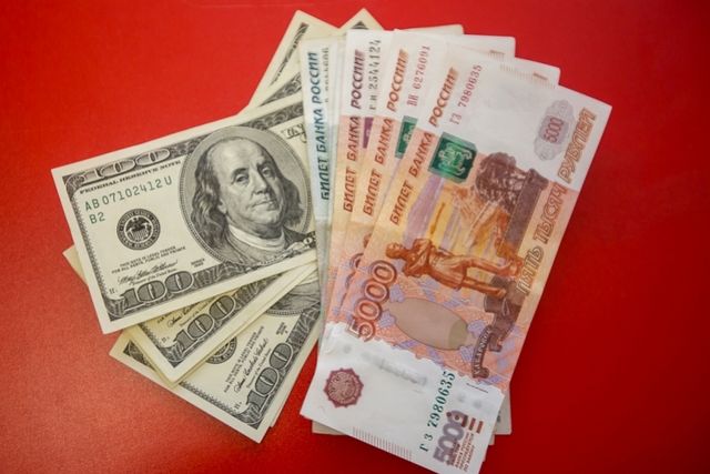 Стоит ли держать сбережения в наличных долларах — Минфин - UssurMedia: Лента новостей, 10.09.2026
