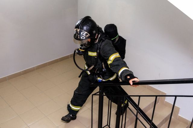 Более 100 человек, включая 86 детей, эвакуировали из-за пожара в одной из школ Приморья - PrimaMedia: Лента новостей, 21.09.2026