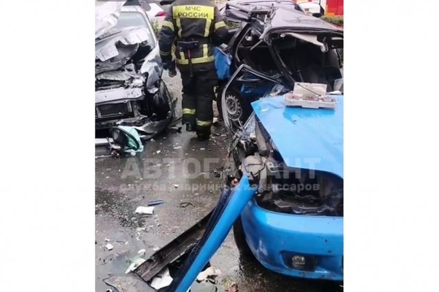 Жёсткое ДТП произошло в Артеме: Honda выехала на встречку — четверо пострадавших - PrimaMedia: Лента новостей, 26.09.2026