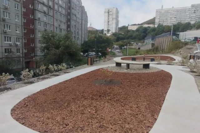"Сквер памяти и отдыха" благоустроили на Черняховского во Владивостоке - PrimaMedia: Лента новостей, 28.09.2026