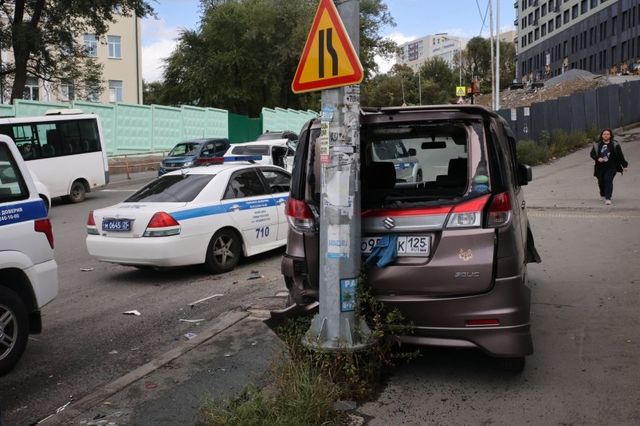 Прокуратура взяла на контроль массовое ДТП с фурой во Владивостоке Прокуратура взяла на контроль массовое ДТП с фурой во Владивостоке - PrimaMedia: Лента новостей, 01.10.2026