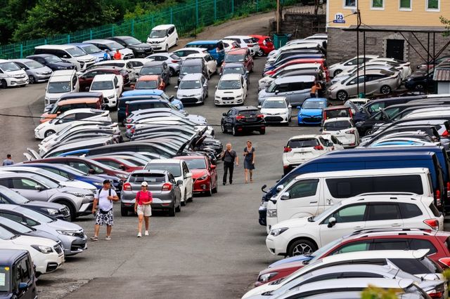 Что можно купить за 300 тысяч рублей: Лада или иномарка — разбор автоэкспертов - AmurMedia: Лента новостей, 04.10.2026