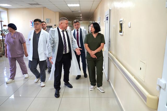 Власти оказывают помощь семьям, чьи дети попали в смертельное ДТП в Ванинском районе - AmurMedia: Лента новостей, 06.10.2026