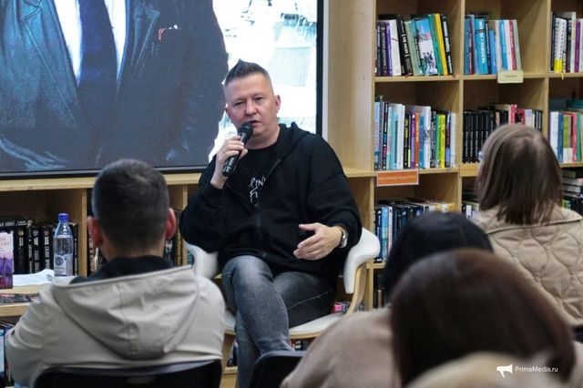 Сергей Соловьев рассказал о "романе" Бродского с Венецией на фестивале "ЛиТР" во Владивостоке Сергей Соловьев рассказал о "романе" Бродского с Венецией на фестивале "ЛиТР" во Владивостоке - NakhodkaMedia: Лента новостей, 10.10.2026