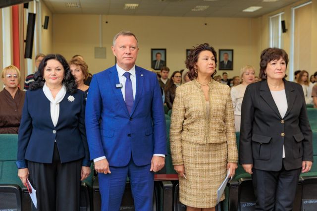 Профилактика, здоровье и долголетие: ведущие специалисты этой сферы собрались на конференции в Тихоокеанском Медицинском Профилактика, здоровье и долголетие: ведущие специалисты этой сферы собрались на конференции в Тихоокеанском Медицинском - PrimaMedia: Лента новостей, 12.10.2026