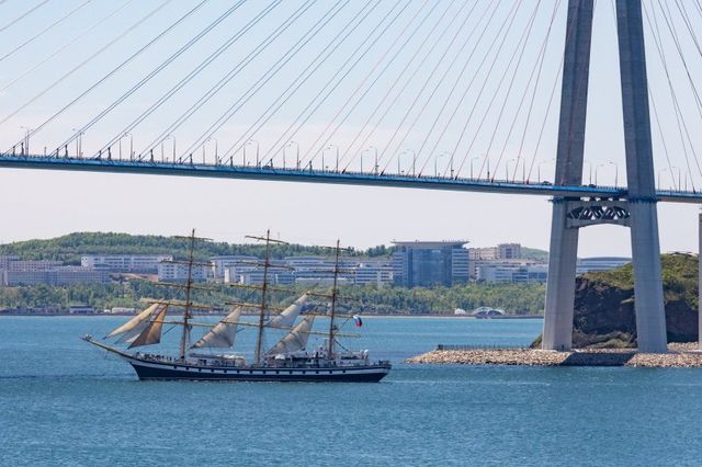 "Прогулка пошла не по плану": муж и жена вышли в море на гидроциклах и не поверили глазам "Прогулка пошла не по плану": муж и жена вышли в море на гидроциклах и не поверили глазам - NakhodkaMedia: Лента новостей, 12.10.2026