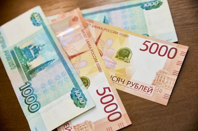 Аналитики назвали главные траты россиян после повышения зарплаты - AmurMedia: Лента новостей, 14.10.2026