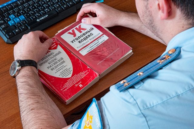 Полиция Владивостока возбудила дело после поджога автомобиля на улице Фадеева Полиция Владивостока возбудила дело после поджога автомобиля на улице Фадеева - PrimaMedia: Лента новостей, 14.10.2026
