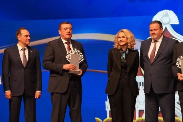 Губернатор Валерий Лимаренко назвал победу Южно-Сахалинска в конкурсе семейных столиц признанием работы с жителями - AmurMedia: Лента новостей, 15.10.2026