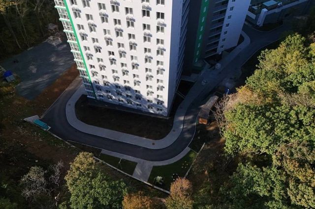 Застройщик ЖК "Малахит" во Владивостоке объяснил расположение детской площадки рядом с дорогой - PrimaMedia: Лента новостей, 17.10.2026