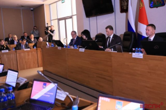В Приморье урезали бюджет на 1,6 млрд на больницы, дороги и спорт - PrimaMedia: Лента новостей, 21.10.2026