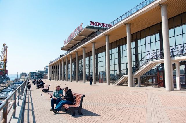 "Вы что творите?": инцидент на ж/д вокзале потряс жителей Приморья - NakhodkaMedia: Лента новостей, 22.10.2026