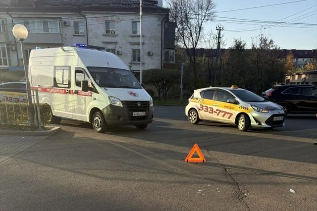 Грузовик сбил ребенка на парковке ТЦ "Аквариум" в Уссурийске Грузовик сбил ребенка на парковке ТЦ "Аквариум" в Уссурийске - UssurMedia: Лента новостей, 24.10.2026
