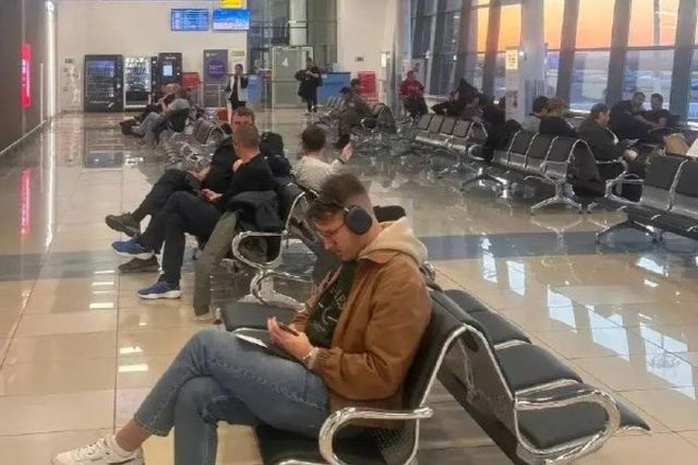 Семичасовое ожидание вылета во Владивостоке привело к вмешательству прокуратуры - PrimaMedia: Лента новостей, 25.10.2026