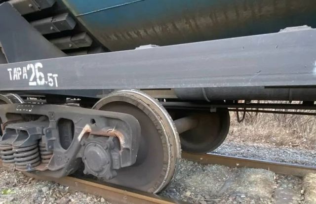 Восемь грузовых вагонов сошли с рельсов у станции Угольная в Приморье - PrimaMedia: Лента новостей, 27.10.2026