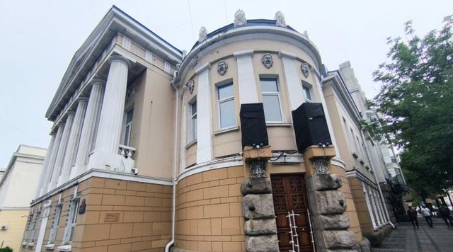 Свадебным кортежам готовят удобный подъезд к обновлённому ЗАГСу во Владивостоке Свадебным кортежам готовят удобный подъезд к обновлённому ЗАГСу во Владивостоке - PrimaMedia: Лента новостей, 28.10.2026