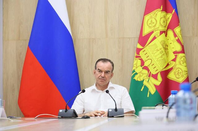Глава Геленджика Алексей Богодистов доложил губернатору Кубани о ситуации с лесными пожарами. Глава Геленджика Алексей Богодистов доложил губернатору Кубани о ситуации с лесными пожарами. - Кубань 24, 29.08.2025