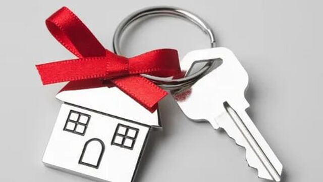 Выдавать молодым парам бесплатные квартиры предложили общественники за прожитые вместе годы - Подслушано Ростов-на-Дону, 10.11.2025