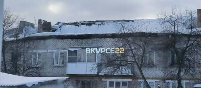 В Тальменке частично обрушилась крыша двухэтажного дома. - Барнаул №1, 16.03.2026