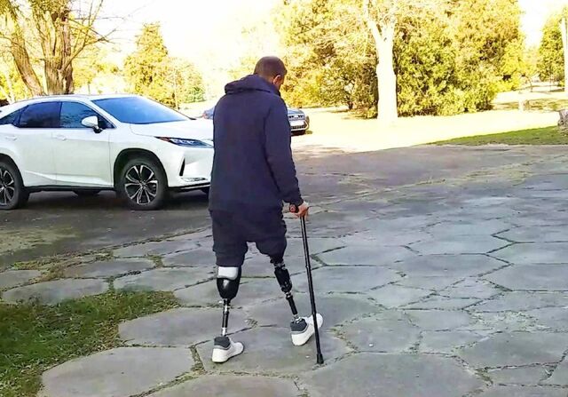 В Краснодаре инвалиду без ног предложили самому забрать костыли и трость из - Краснодар | Телетайп, 19.03.2026