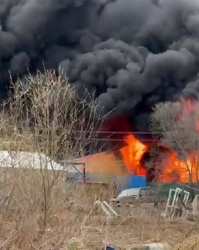 В Приморье произошел крупный пожар на складах стройматериалов В Приморье произошел крупный пожар на складах стройматериалов - Пресс-поток - Приморье24 Информационное агентство, последние новости Владивостока и Приморского края, 22.04.2025