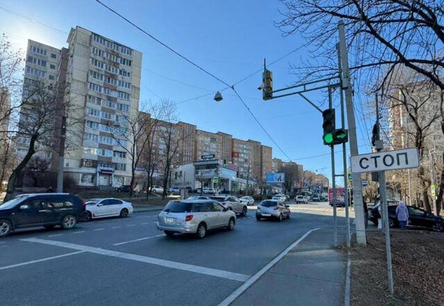 Работу светофоров перенастроили на перекрестке во Владивостоке - Пресс-поток - Приморье24 Информационное агентство, последние новости Владивостока и Приморского края, 14.11.2025