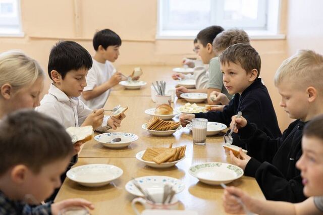 В столовой владивостокской школы № 12 выявлены грубые нарушения при организации питания - Пресс-поток - Приморье24 Информационное агентство, последние новости Владивостока и Приморского края, 19.03.2026