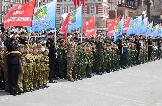 Парад первоклассников «Правнуки Победы» в Приморье впервые получит международный статус - Пресс-поток - Приморье24 Информационное агентство, последние новости Владивостока и Приморского края, 15.04.2026