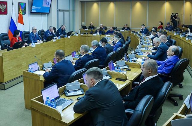 Бюджет Приморья скорректирован: дополнительные средства направлены на переселение из аварийного жилья - Пресс-поток - Приморье24 Информационное агентство, последние новости Владивостока и Приморского края, 09.07.2026