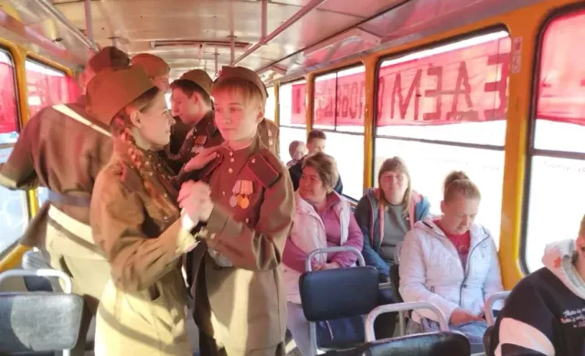 Сегодня в Барнауле курсирует «Трамвай Победы» - Вечерний Барнаул, 07.05.2024