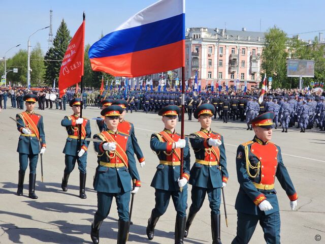 Как прошло торжественное шествие войск Барнаульского гарнизона 9 Мая - Вечерний Барнаул, 09.05.2025