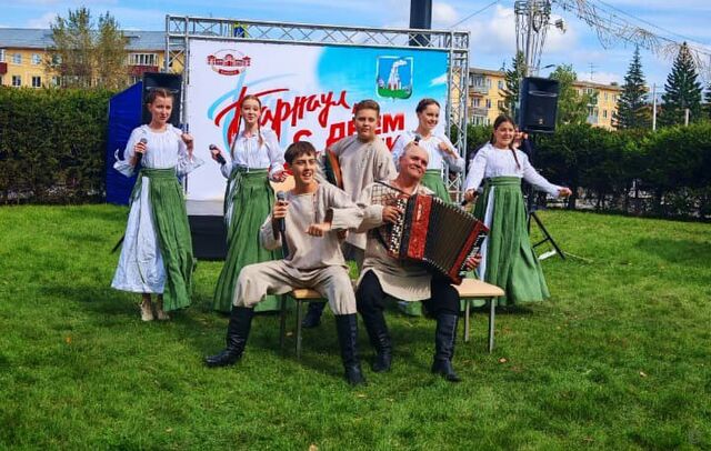 Как в районах Барнаула отметили День города - Вечерний Барнаул, 31.08.2025