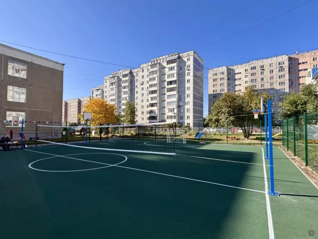 Спортивную площадку обновили на территории барнаульского детсада № 239 - Вечерний Барнаул, 17.09.2025