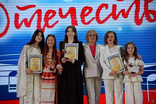 Воспитанница барнаульской студии победила в региональном конкурсе патриотической песни - Вечерний Барнаул, 08.11.2025