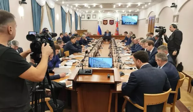 Барнаульскому лицею железнодорожного транспорта могут присвоить имя Героя Советского Союза Владимира Рублёвского - Вечерний Барнаул, 19.11.2025