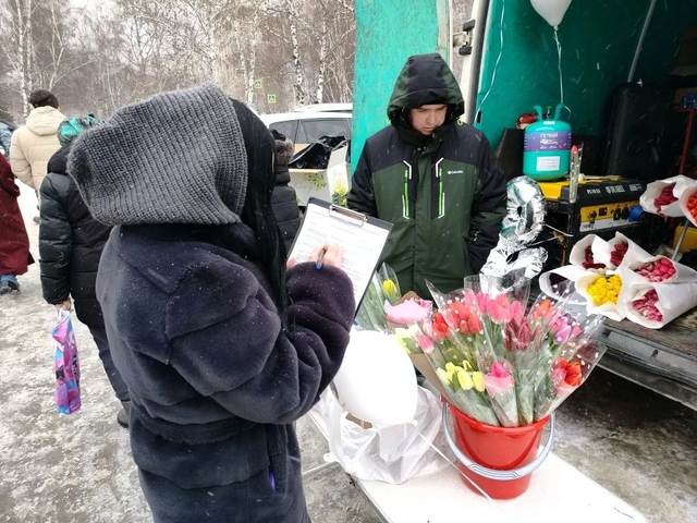Рейды по выявлению нарушений в торговле цветами проходят в Барнауле - Вечерний Барнаул, 07.03.2026