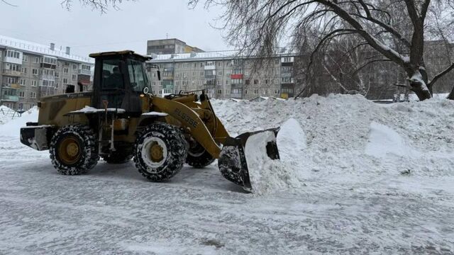 Во всех районах Барнаула устраняют последствия снегопада - Вечерний Барнаул, 14.03.2026