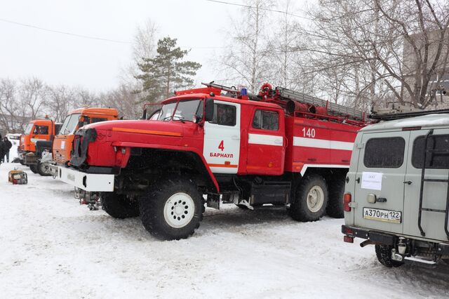 Готовность техники к весеннему паводку проверили в двух районах Барнаула - Вечерний Барнаул, 17.03.2026