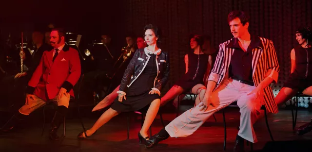 На вершине успеха и в одиночестве: чем удивила барнаульцев постановка Алтайского музыкального театра о Коко Шанель - Вечерний Барнаул, 23.03.2026